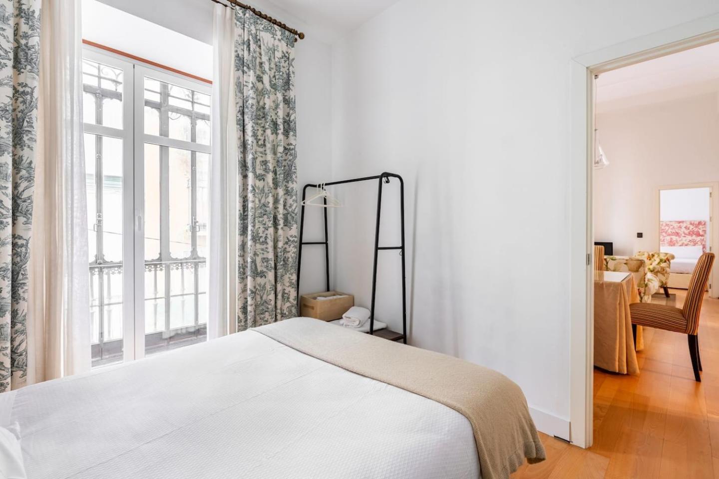 Komodo Sierpes: Bright & Classy Central Apartment Siviglia Esterno foto