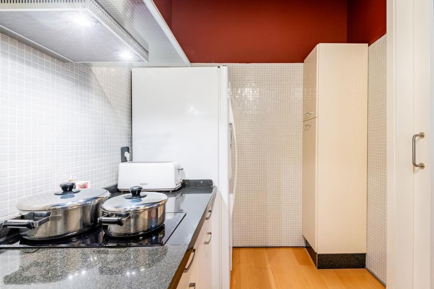 Komodo Sierpes: Bright & Classy Central Apartment Siviglia Esterno foto