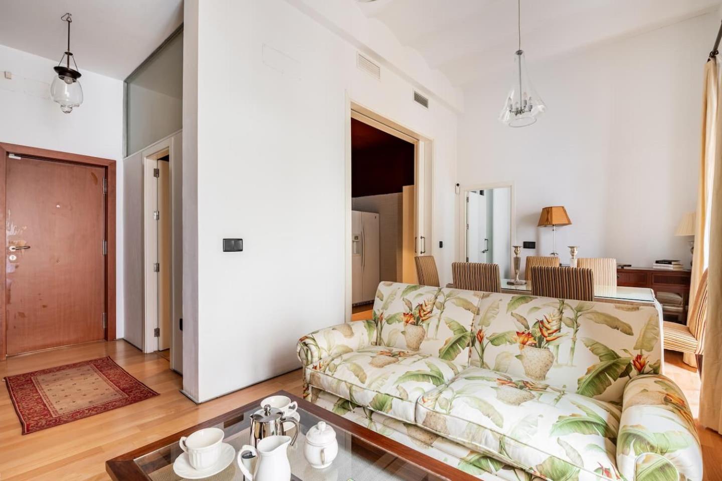 Komodo Sierpes: Bright & Classy Central Apartment Siviglia Esterno foto