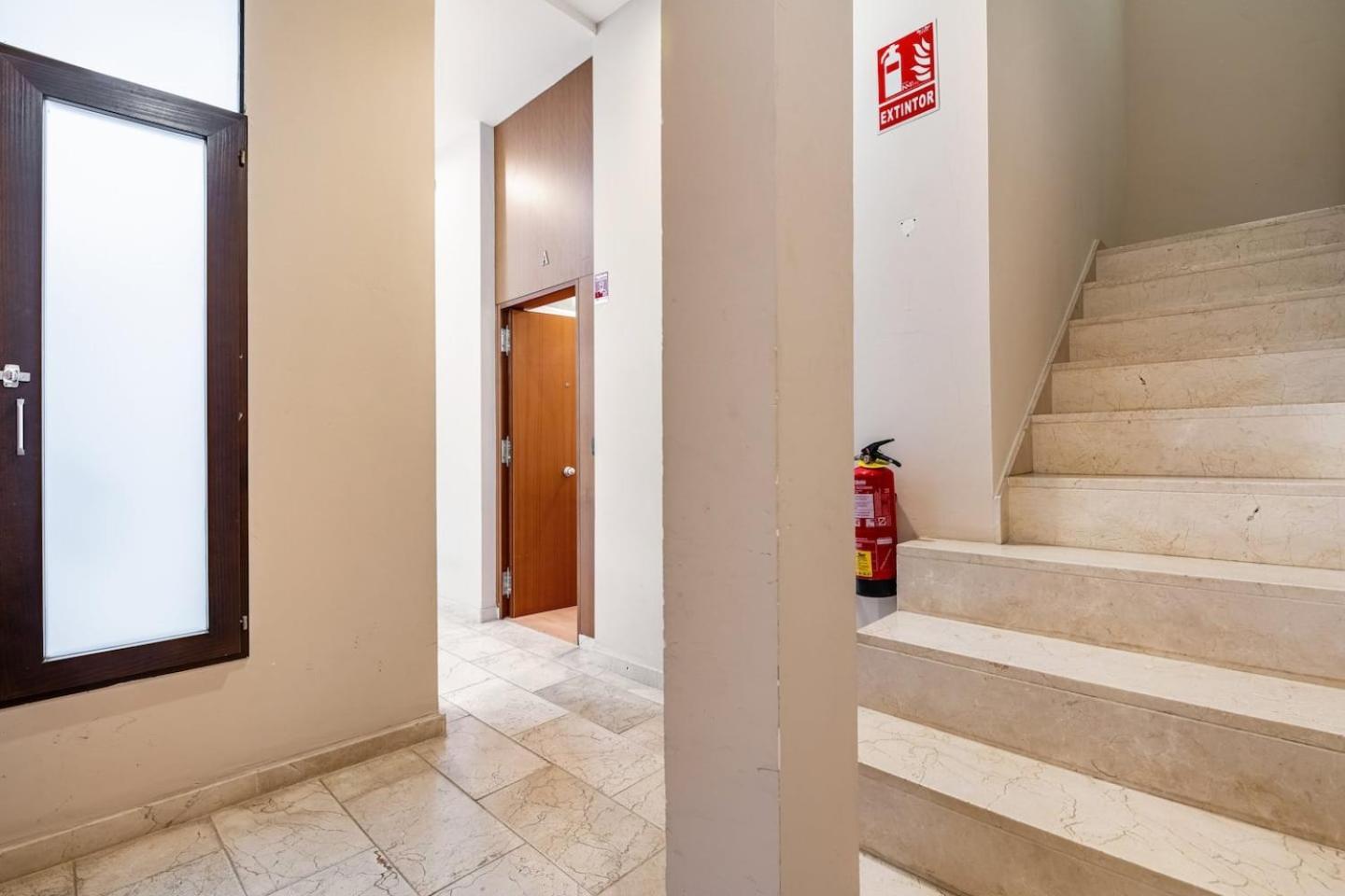 Komodo Sierpes: Bright & Classy Central Apartment Siviglia Esterno foto