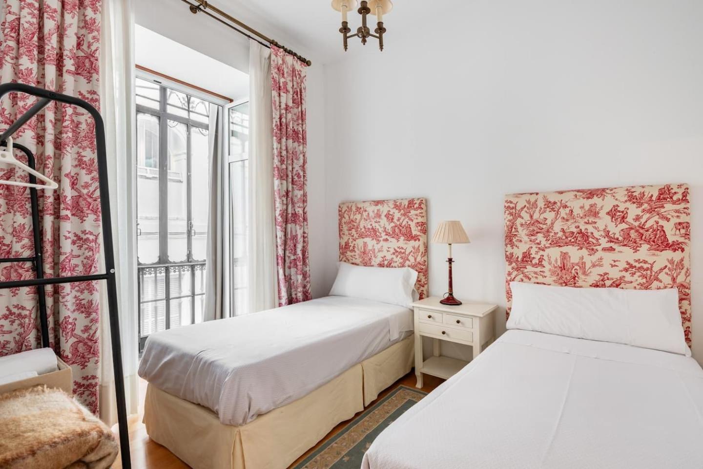 Komodo Sierpes: Bright & Classy Central Apartment Siviglia Esterno foto