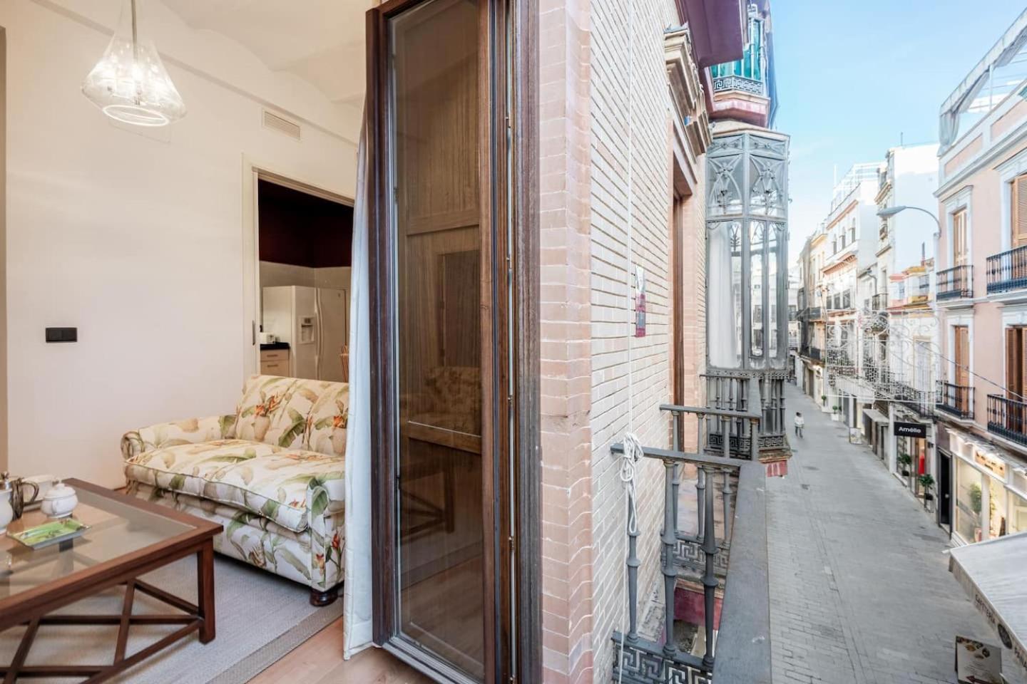 Komodo Sierpes: Bright & Classy Central Apartment Siviglia Esterno foto