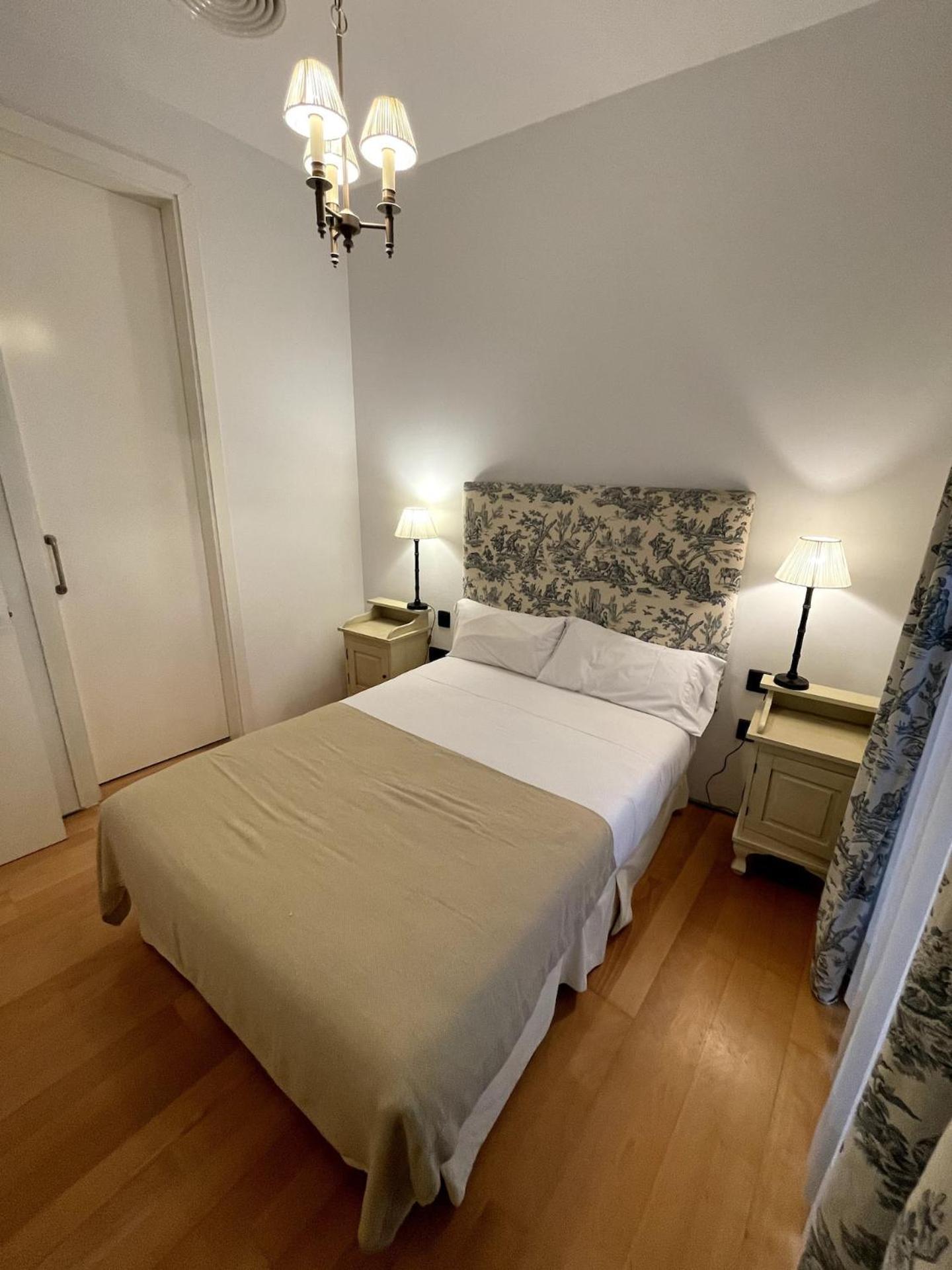 Komodo Sierpes: Bright & Classy Central Apartment Siviglia Esterno foto